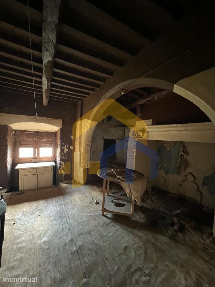 Prédio T5, no coração histórico de Estremoz - Grande imagem: 5/30