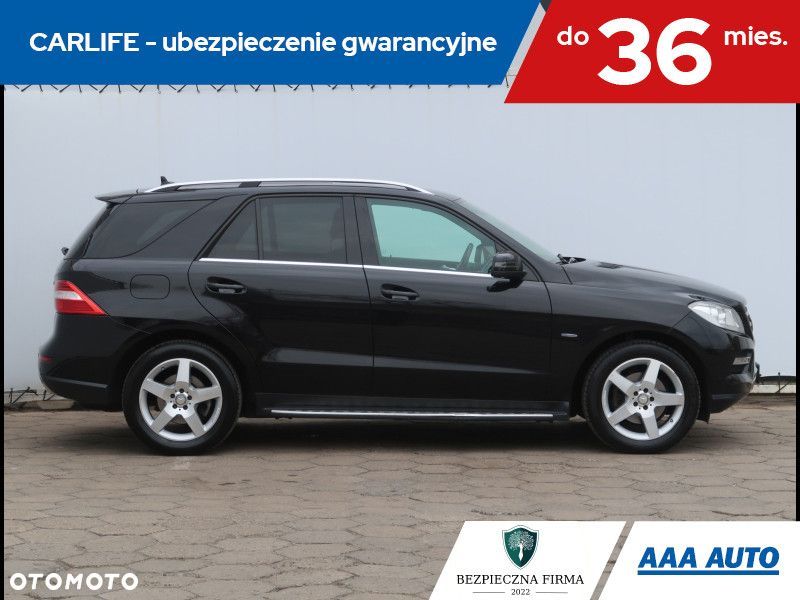 Mercedes-Benz ML - 8