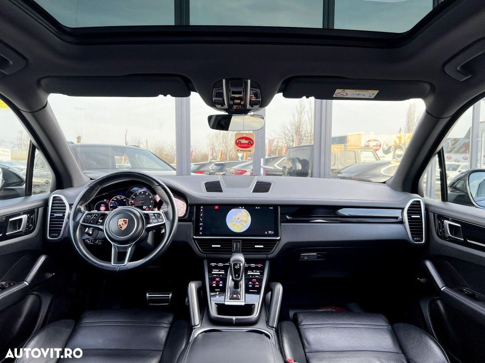 Porsche Cayenne - 7