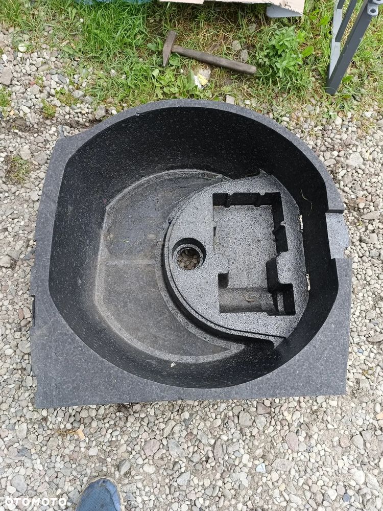 WKŁADKA KOŁA ZAPASOWEGO AUDI A6 C6 4F5012109C - 1