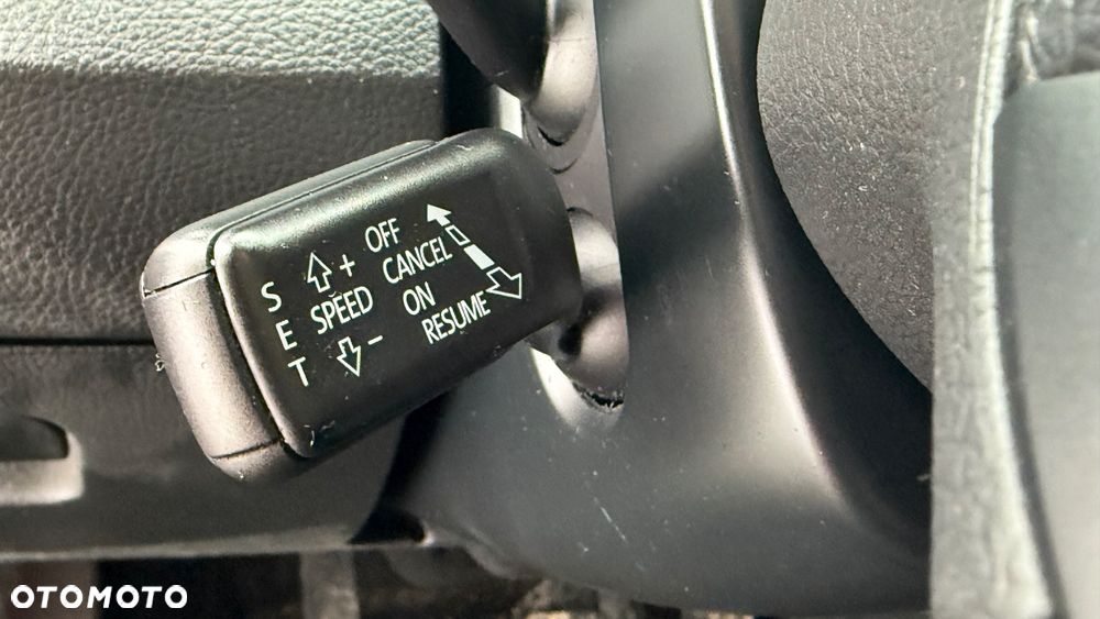 Volkswagen Passat 2.0 Blue TDI SCR Comfortline - 20