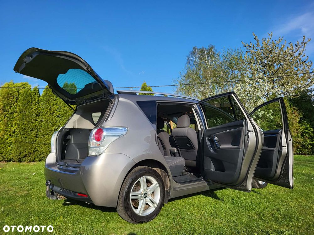 Toyota Verso 2.0 D-4D 5-Sitzer Executive - 10