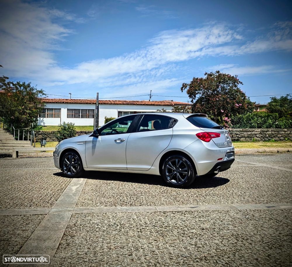 Alfa Romeo Giulietta 1.6 JTDM 16V Sport - 33