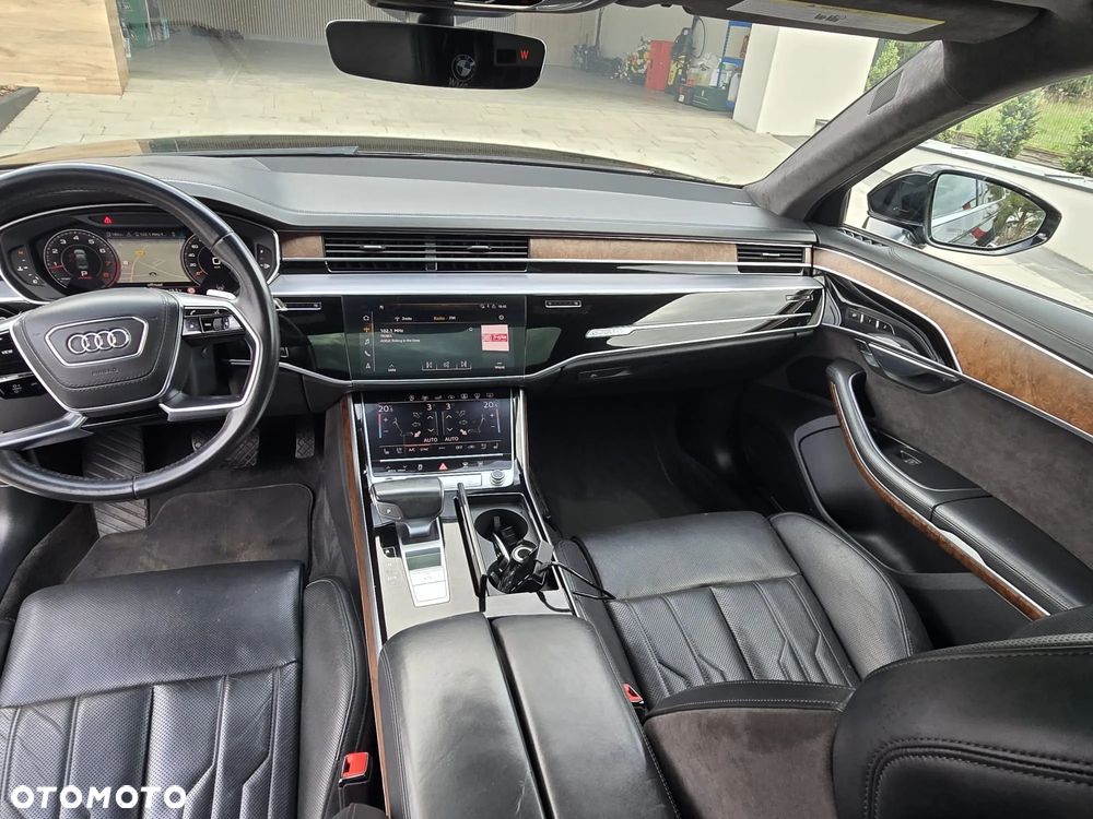 Audi A8 - 11