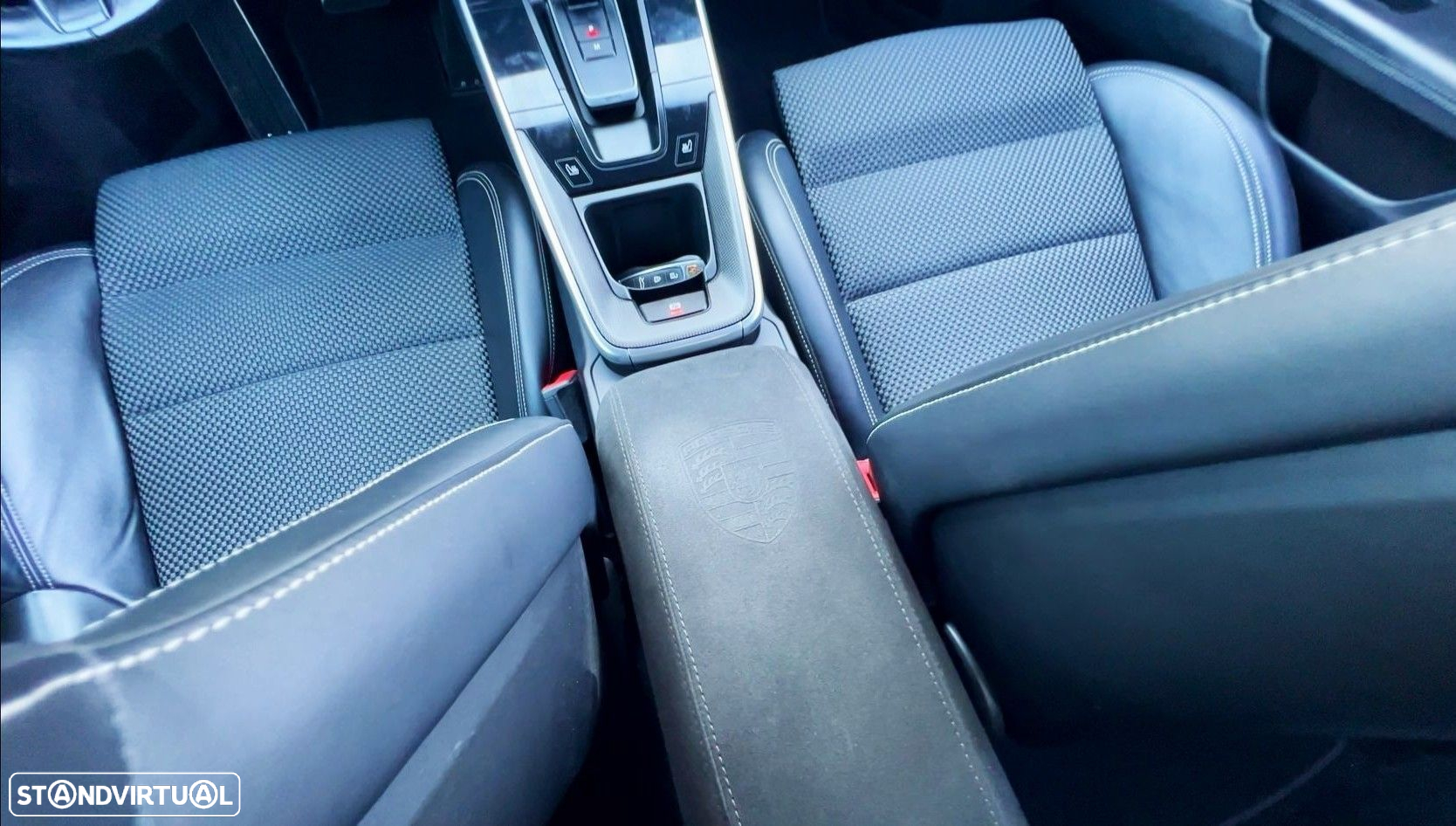 Porsche 911 (992) Carrera 4S PDK - 15