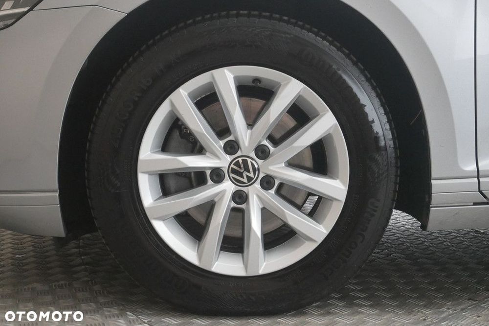 Volkswagen Passat Variant 2.0 TDI EVO Business - 14