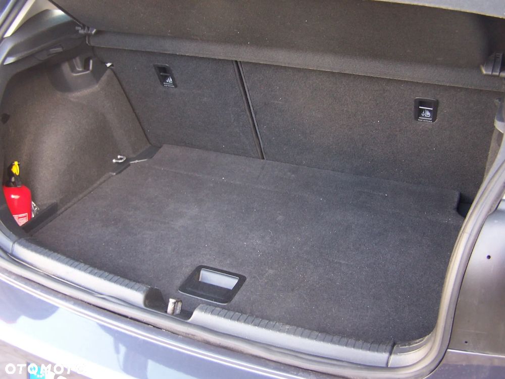 Volkswagen Polo 1.0 TSI Edition 50 DSG - 11