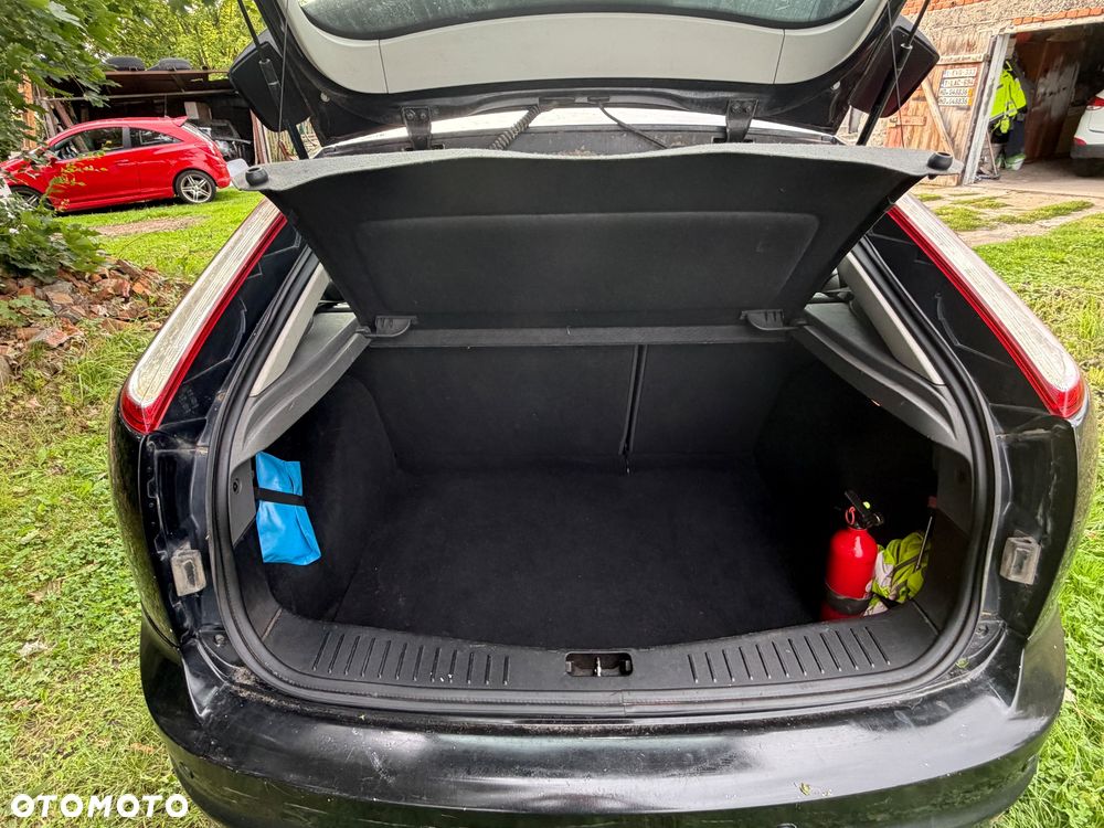 Ford Focus 2.0 TDCi Ghia - 8