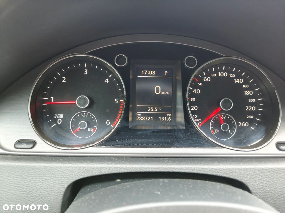 Volkswagen Passat 2.0 TDI 4Mot Highline DSG - 21