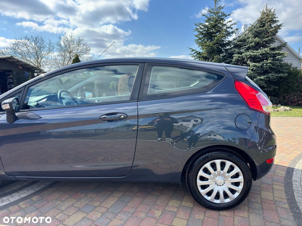 Ford Fiesta - 12