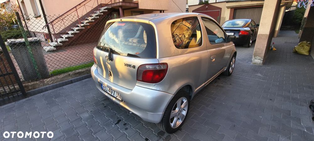 Toyota Yaris 1.3 Luna - 17