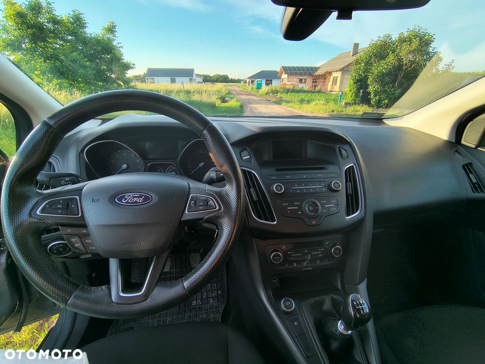 Ford Focus 1.0 EcoBoost Trend ASS - 11