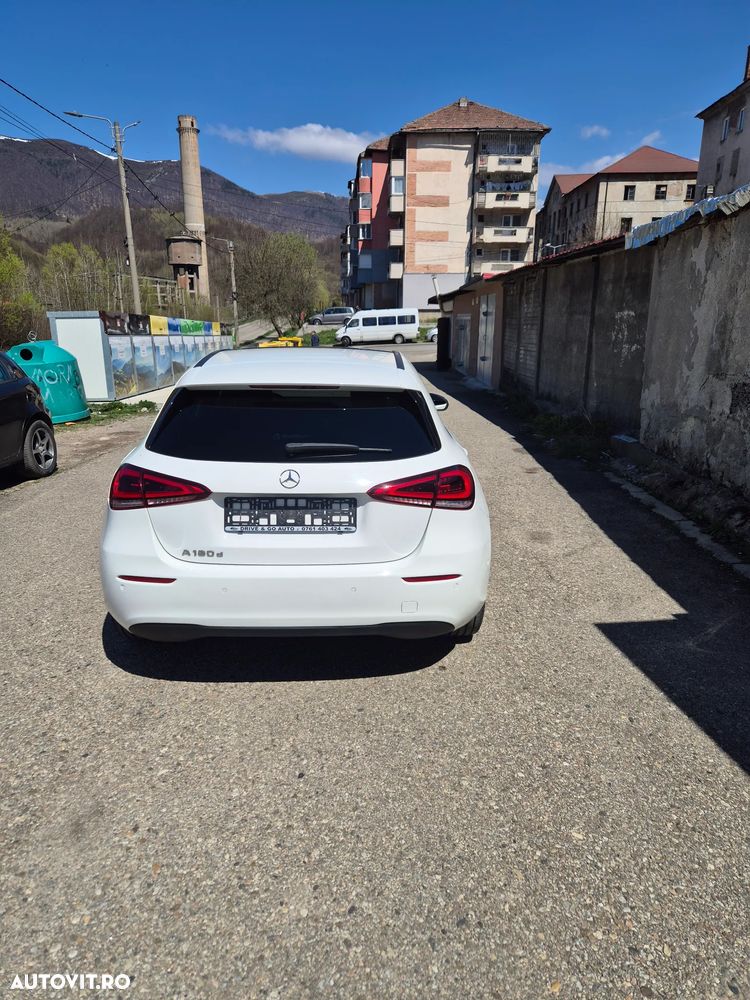 Mercedes-Benz EQA - 5