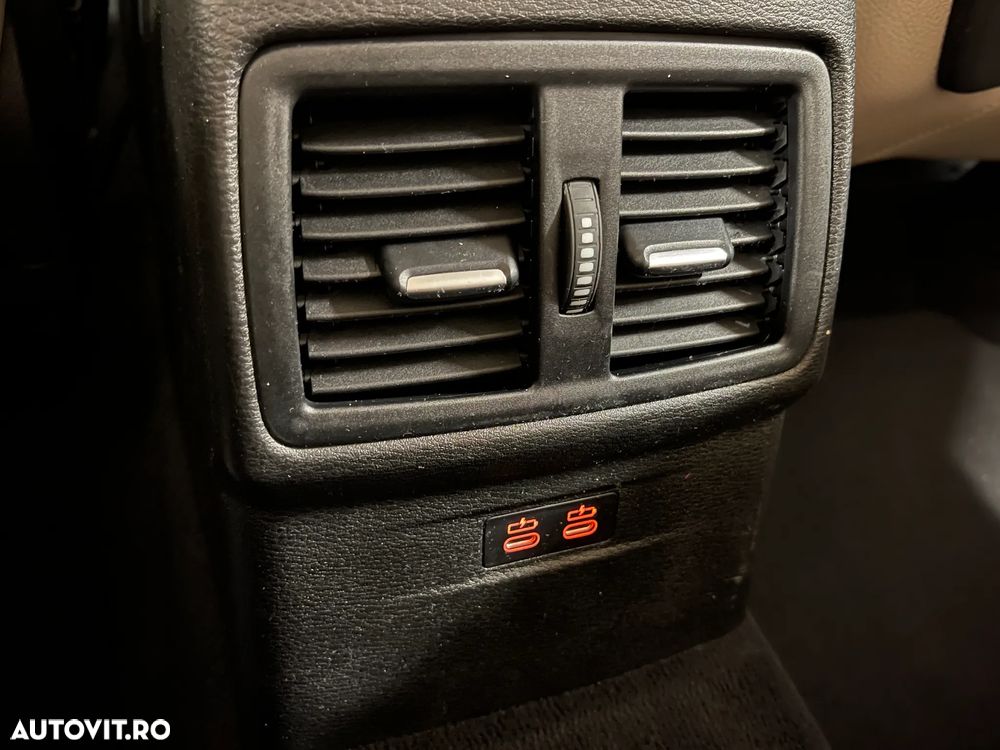 BMW X1 sDrive18i - 26