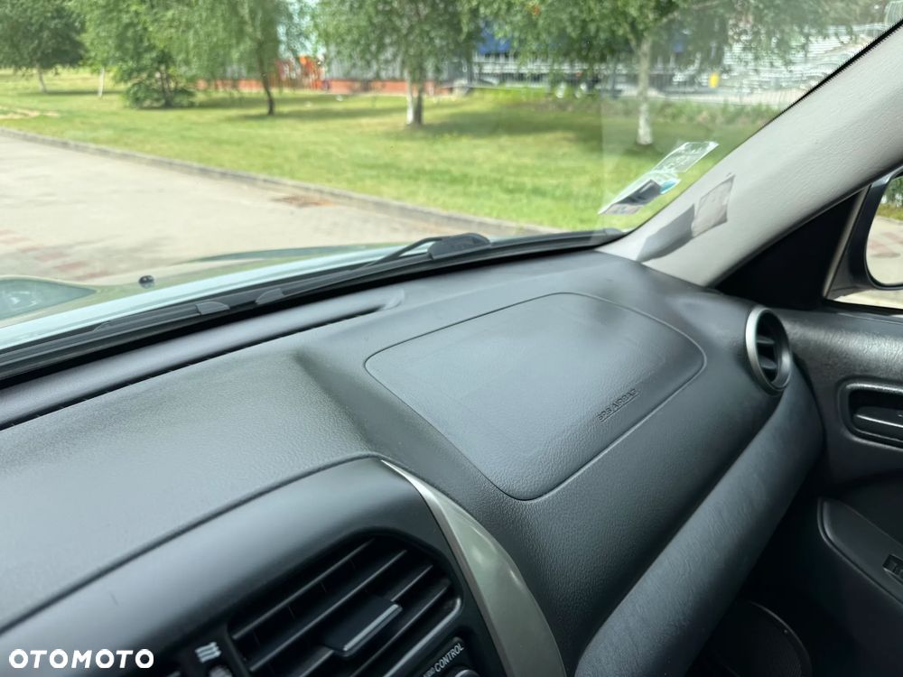 Toyota RAV4 - 34