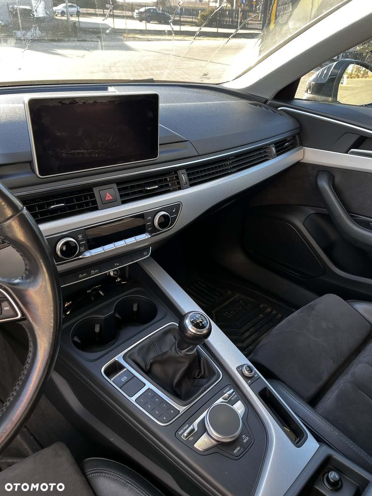 Audi A4 Limousine 2.0 TDI Design - 2