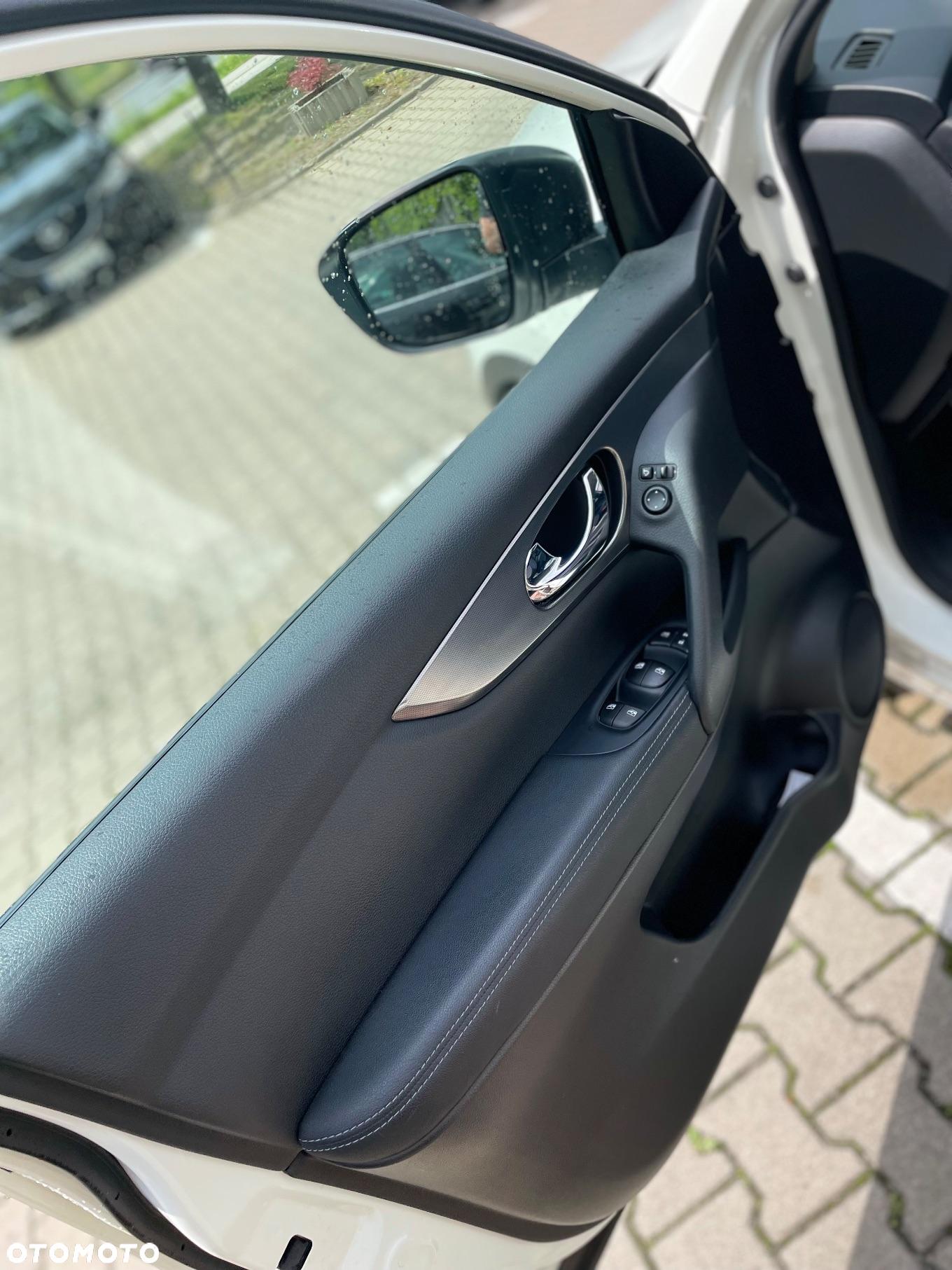 Nissan Qashqai 1.3 DIG-T N-Connecta DCT - 6