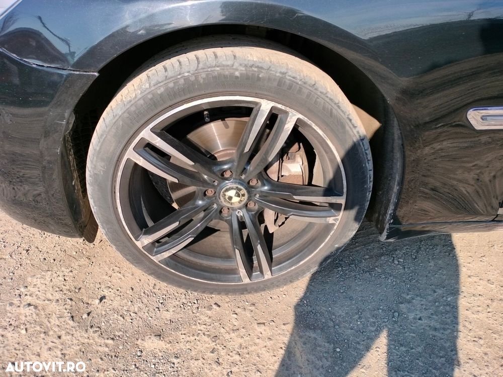 Dezmembrari  BMW 7 (F01, F02, F03, F04)  2008  > 2015 730 d Motorina - 7