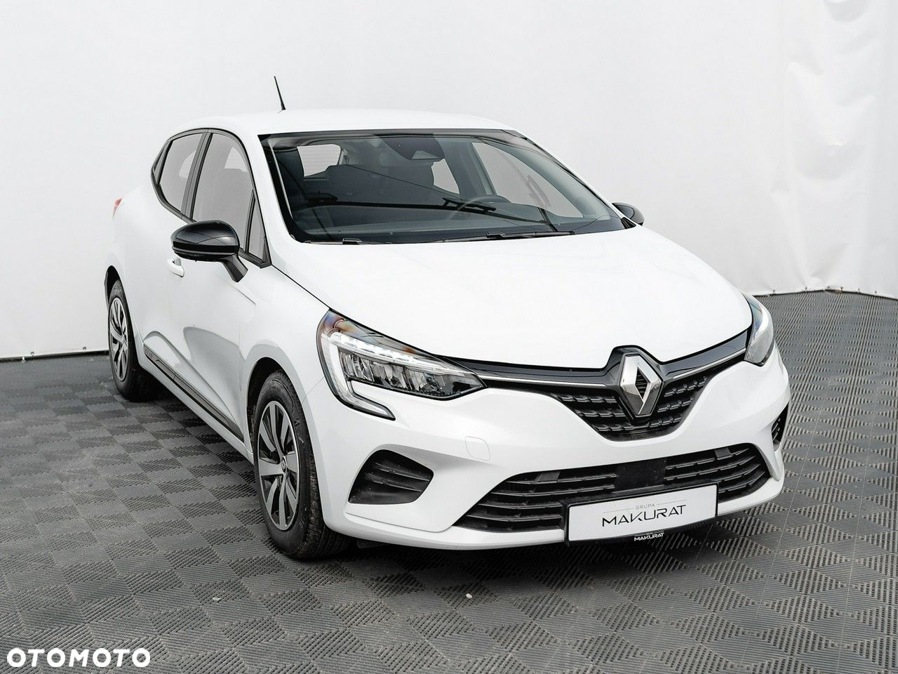 Renault Clio 1.0 TCe Equilibre - 4