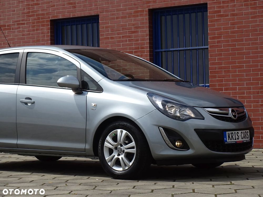 Opel Corsa 1.4 16V Cosmo - 16