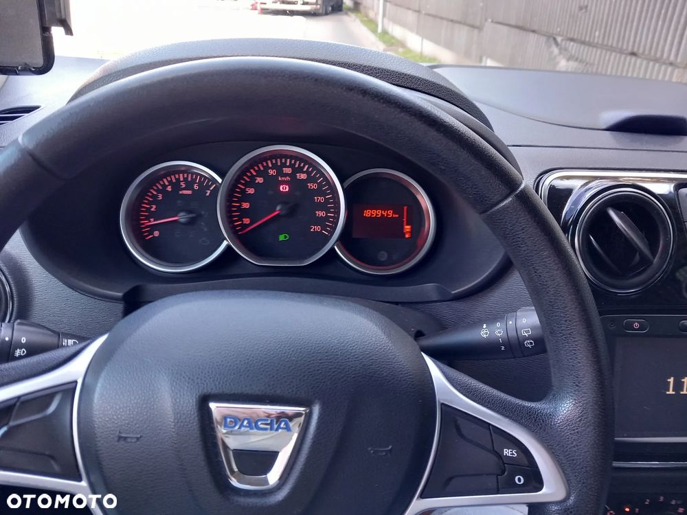 Dacia Lodgy 1.6 SCe Outdoor S&S - 1