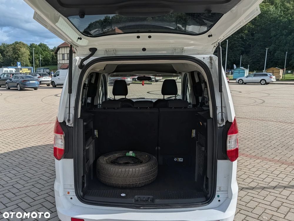 Ford Tourneo Courier - 9