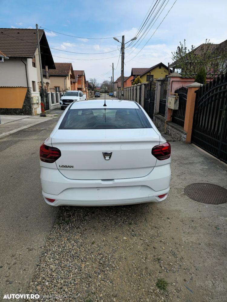 Dacia Logan ECO-G 100 Essential - 3