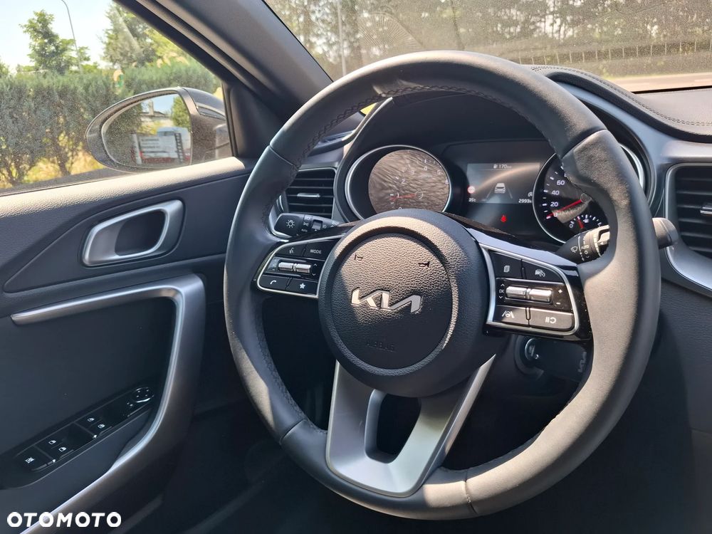 Kia Ceed 1.5 T-GDI L - 17