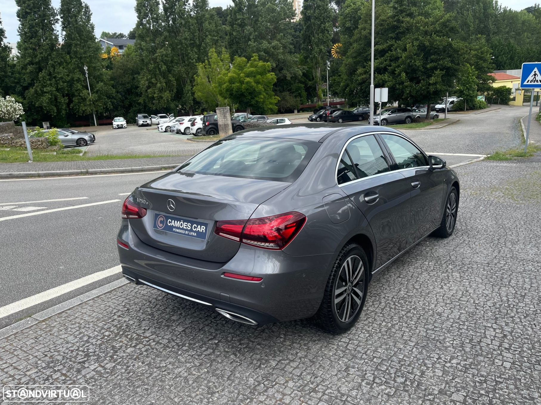 Mercedes-Benz A 250 - 11
