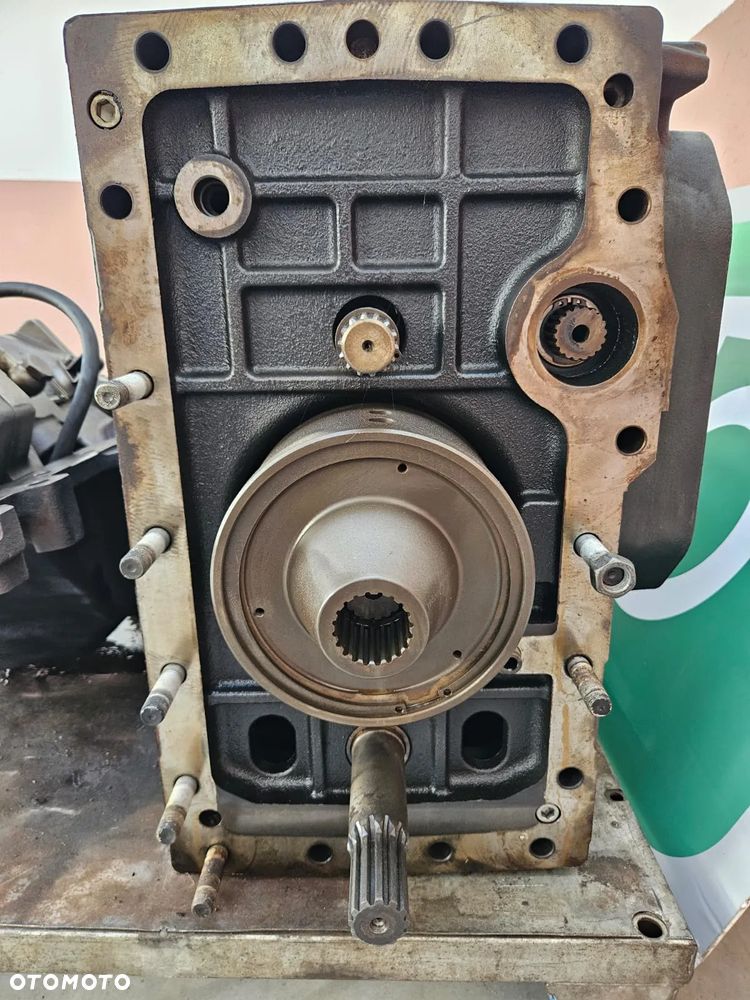Skrzynia biegów 47639631 Case 270 Optum CVX - 6