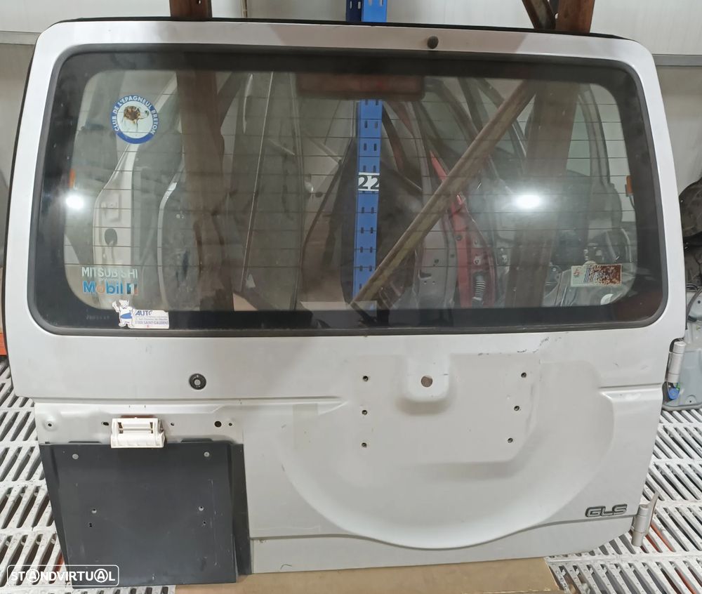 Tampa de mala Mitsubishi Pajero de 1998. - 1