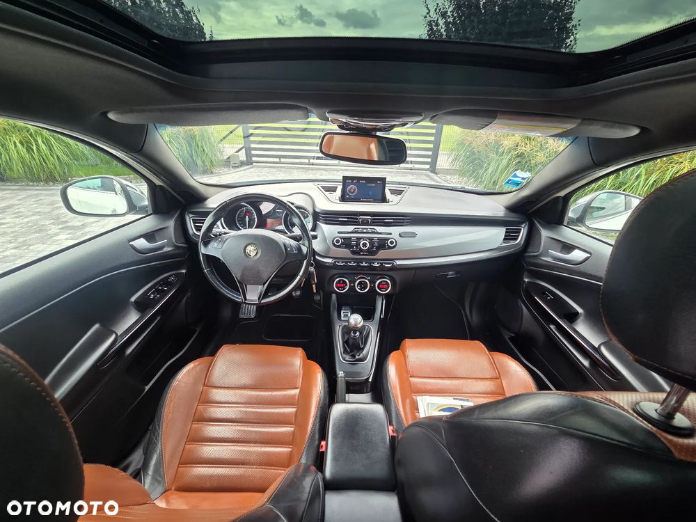 Alfa Romeo Giulietta 2.0 JTDM 16V - 2