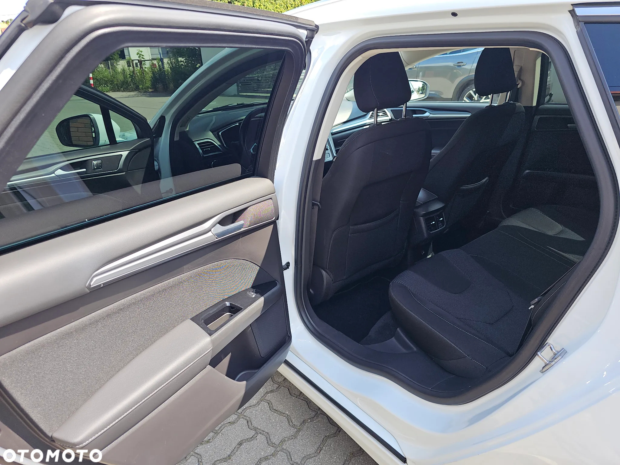 Ford Mondeo Turnier 2.0 TDCi Start-Stopp Titanium - 27