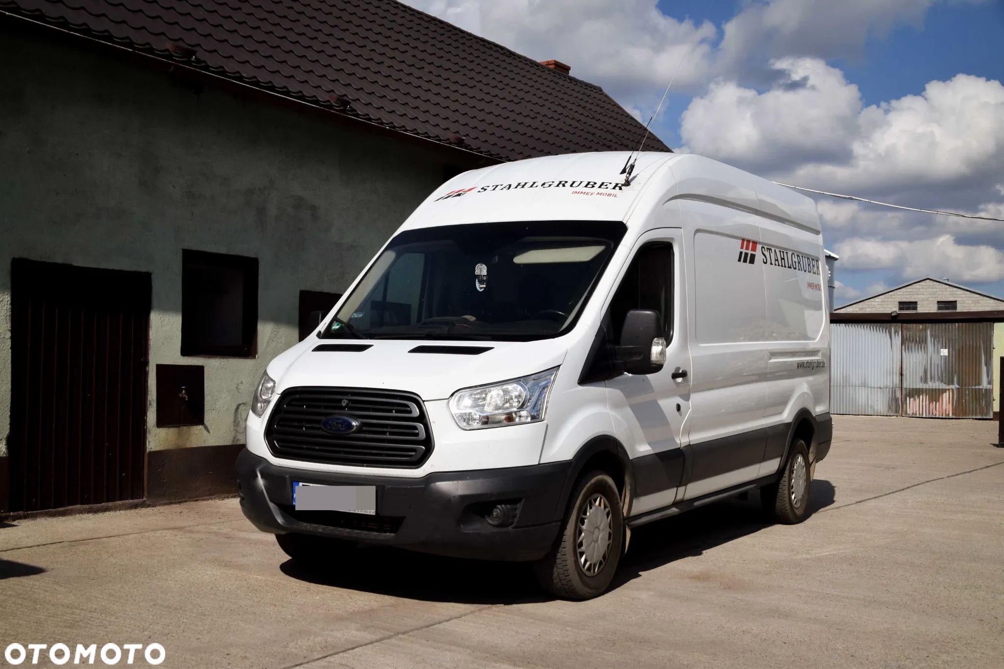 Ford transit trend - 1