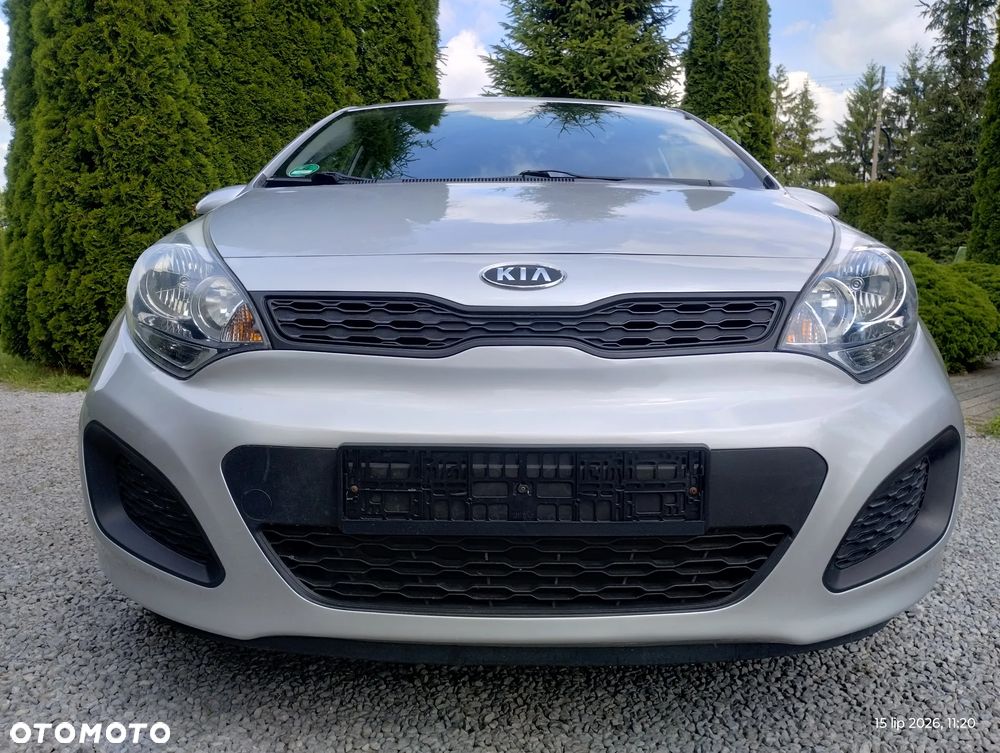 Kia Rio - 7
