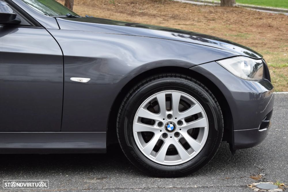 BMW 318 d Exclusive - 41