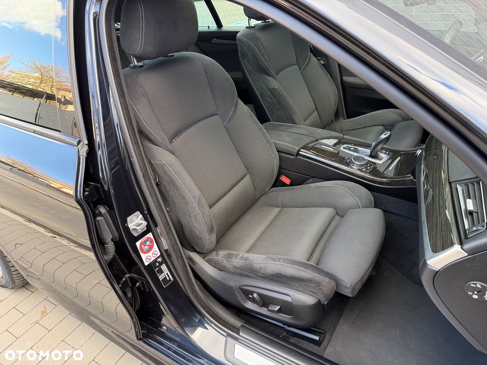 BMW Seria 5 520d M Sport Edition - 35