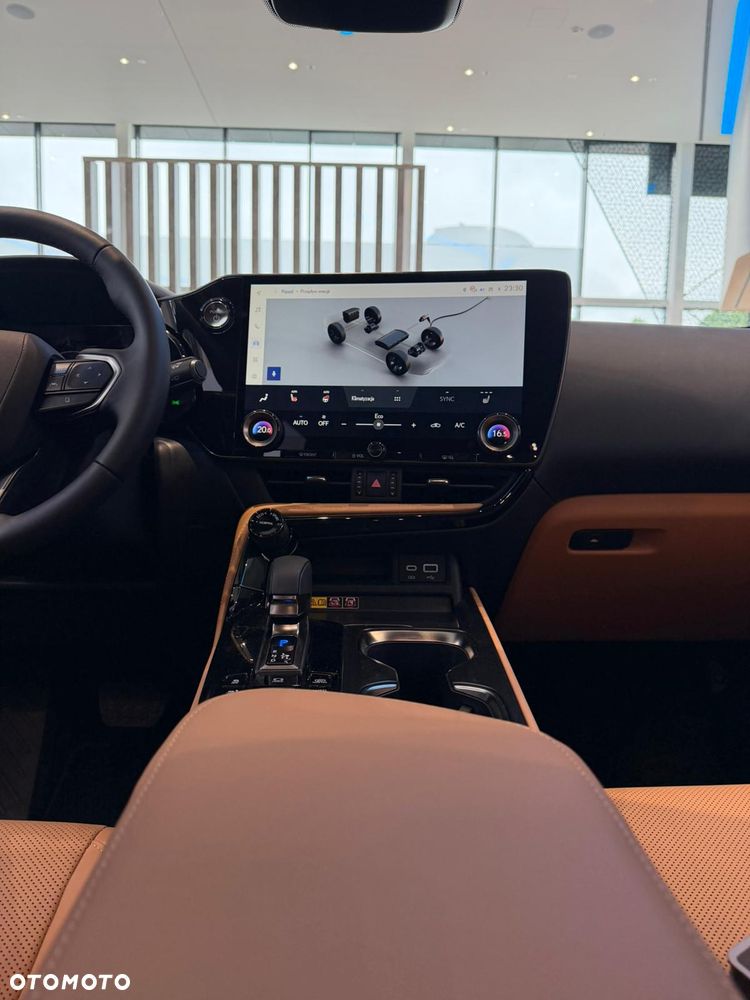 Lexus NX 450h+ Prestige AWD - 11