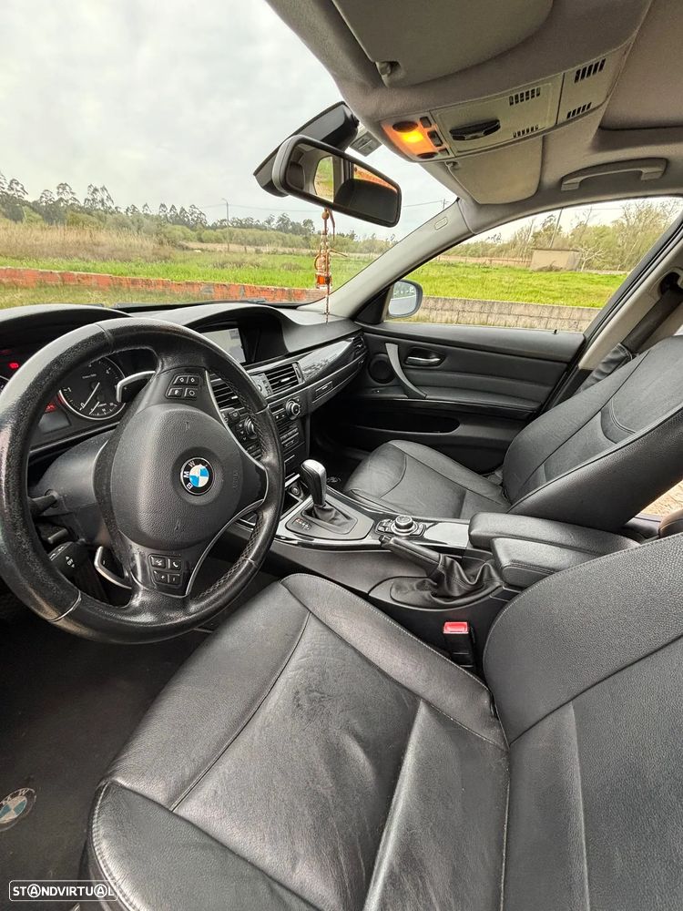 BMW 330 d xDrive DPF Aut. Edition Sport - 10