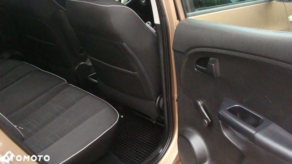 Kia Venga 1.4 L - 27