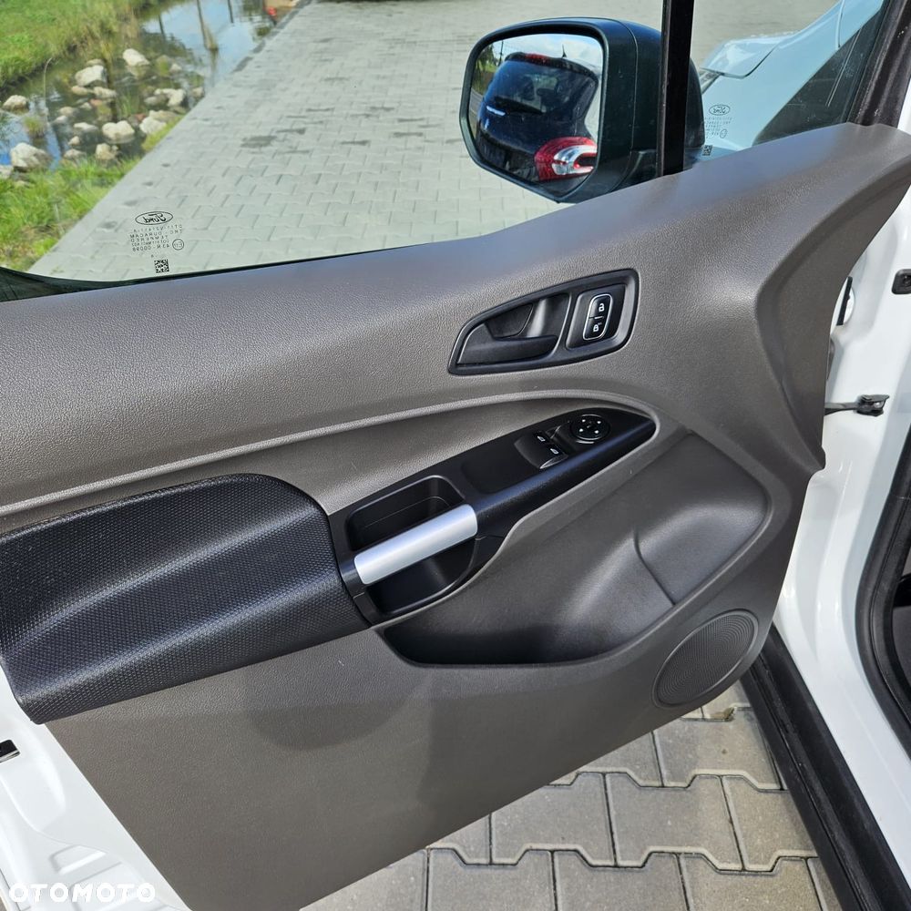 Ford Transit Connect - 10