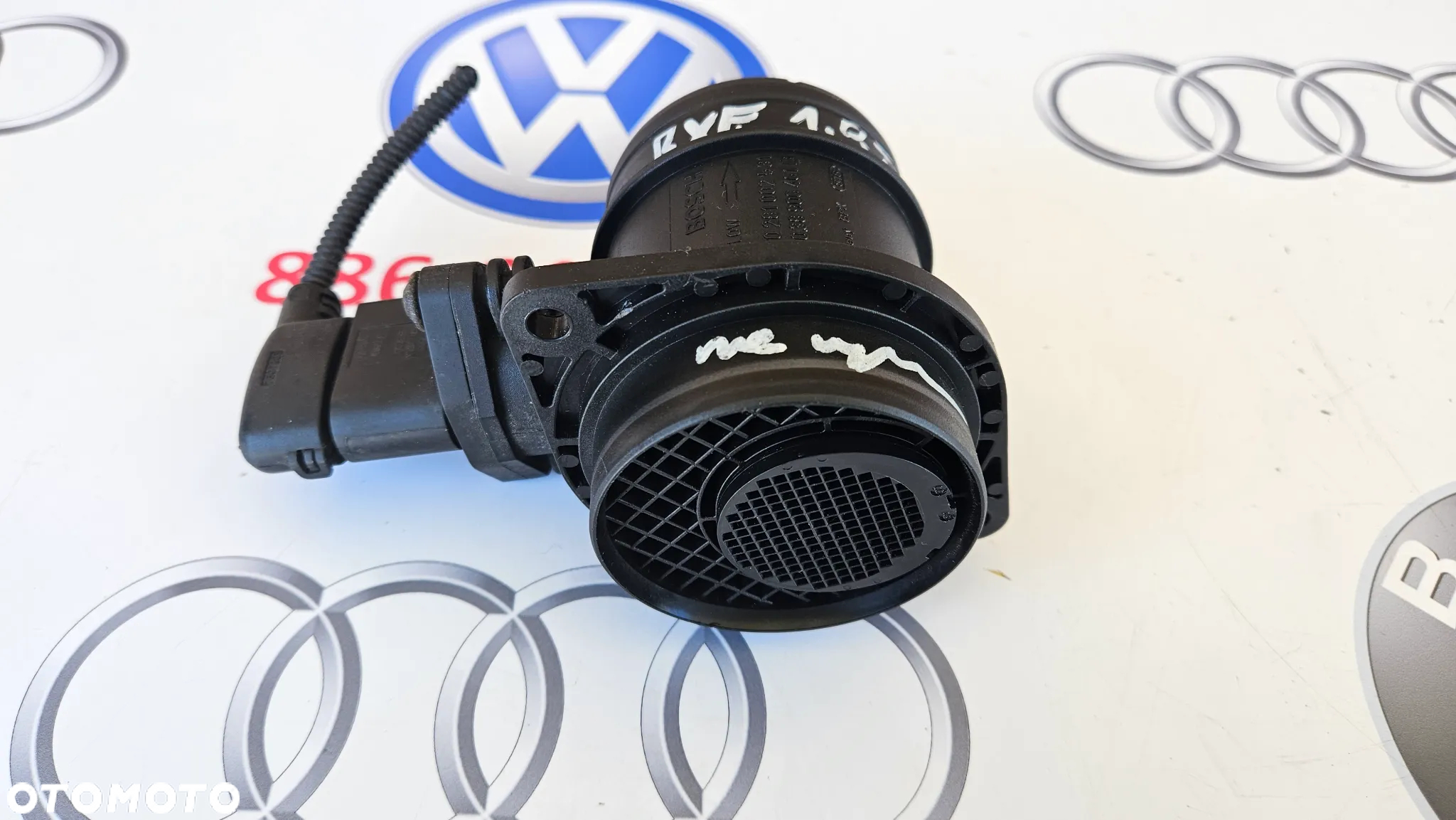 VW Golf 5 V BXE 1.9 TDI Przepływomierz powietrza z kostką 038906461B BOSCH - 6