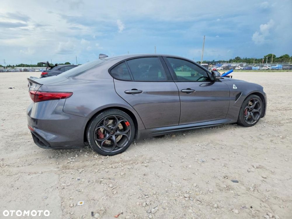 Alfa Romeo Giulia - 2