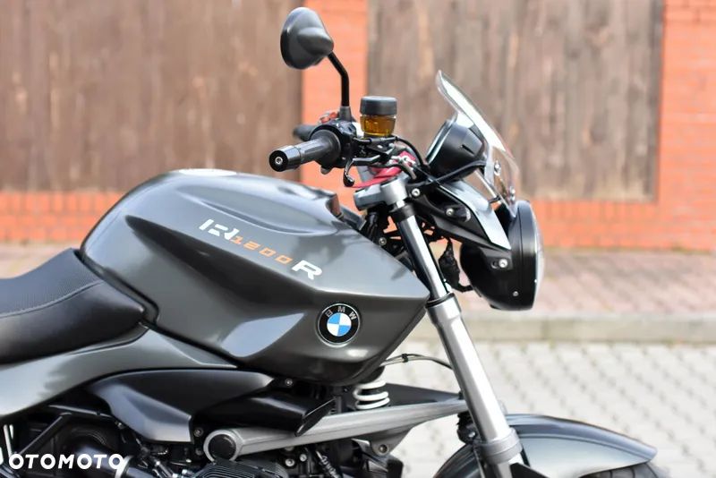 BMW R - 8