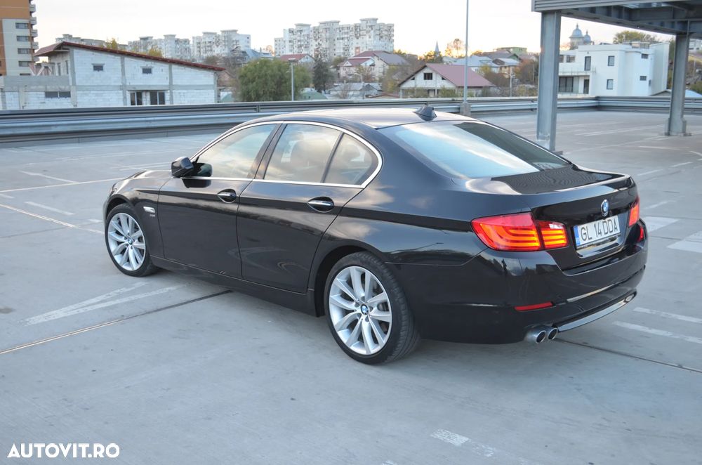 BMW Seria 5 525d xDrive - 3