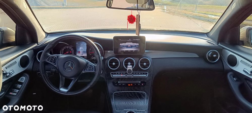 Mercedes-Benz GLC - 11