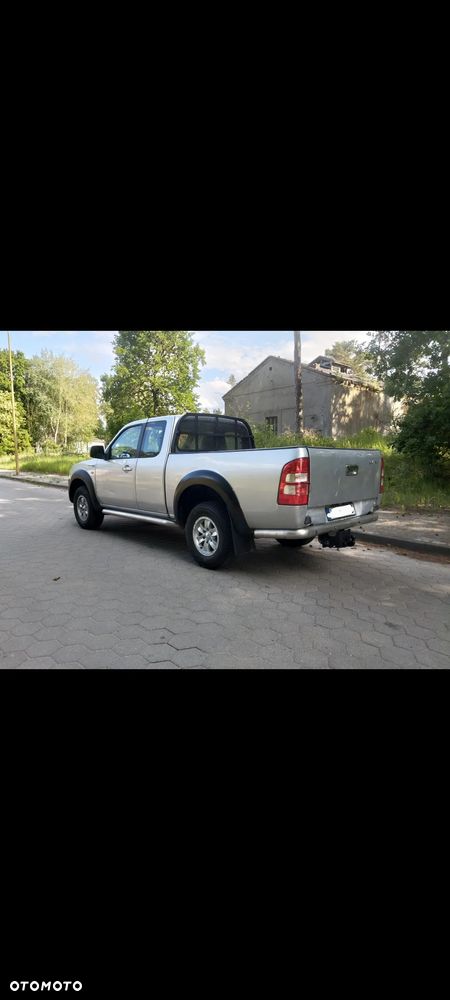 Ford Ranger 2.5 TDCi DC XLT - 4