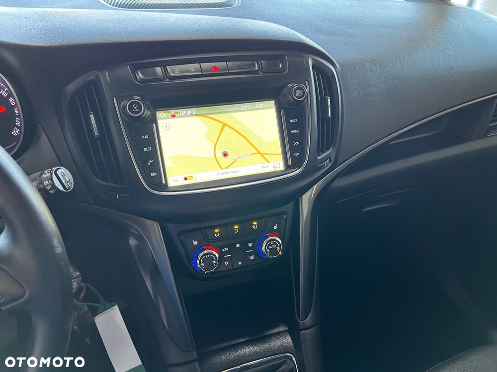 Opel Zafira - 16