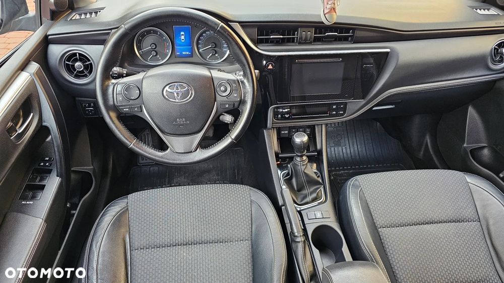 Toyota Corolla 1.6 Prestige EU6 - 29