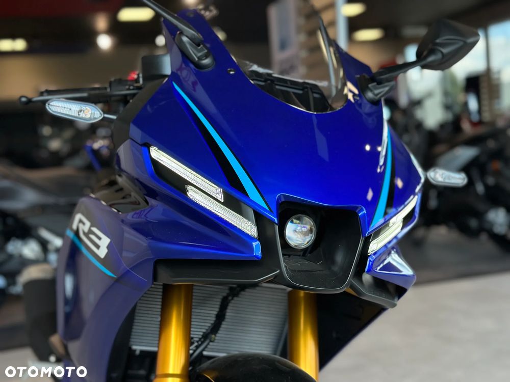 Yamaha R3 - 3